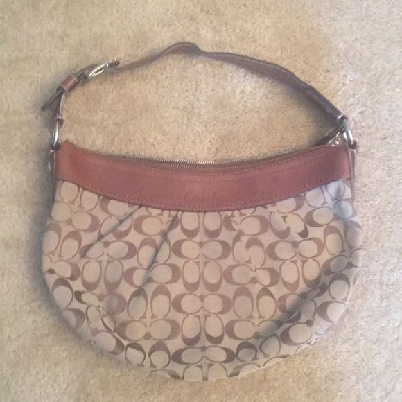 Coach Handbags - Coach purse. Brown leather.